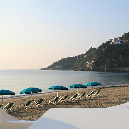 Hotel Club Poseidon Stalettì Exteriör bild